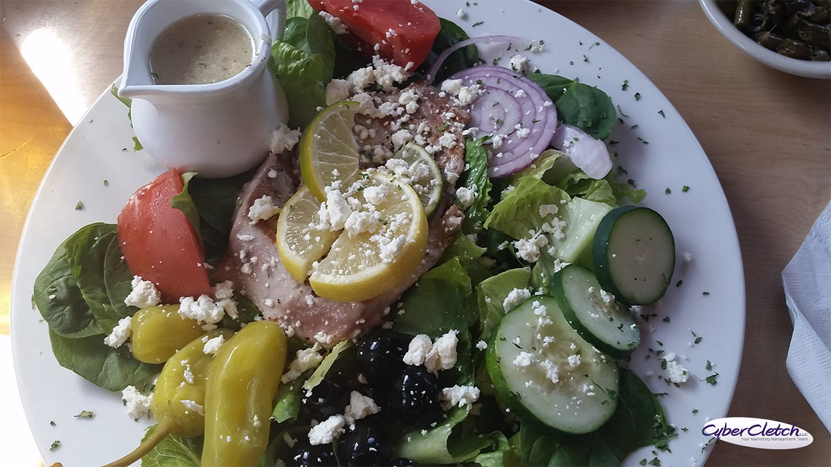 Sam & Omie's Greek Salad & Tuna