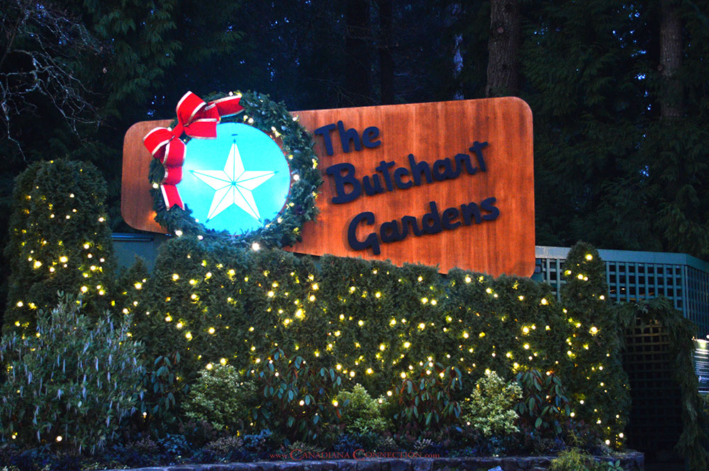 The Butchart Gardens sign at Christmas