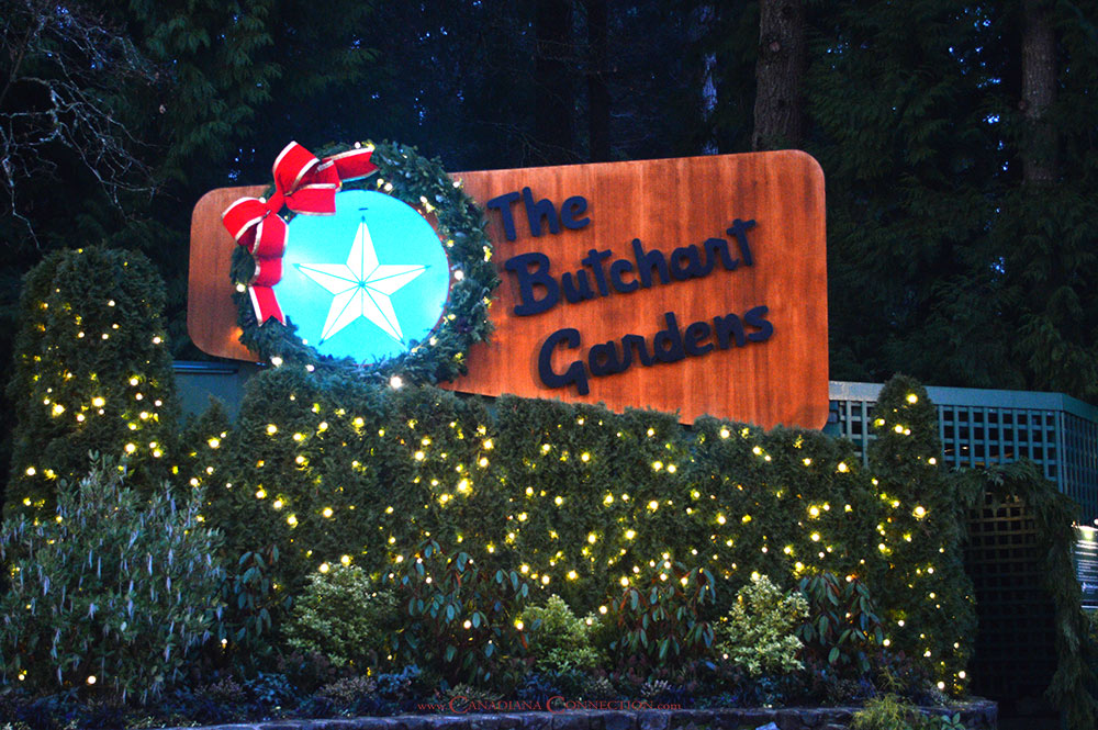 The butchart gardens sign at christmas