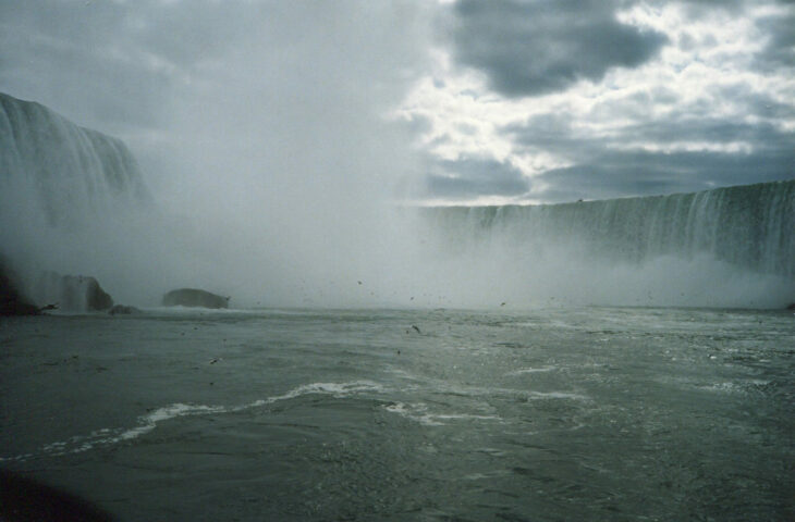 Canadas 10 most romantic locations 1 niagara falls